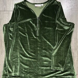 Belle by Kim Gravel Velvet Jacket with Heart Zipper - Green
(0131)